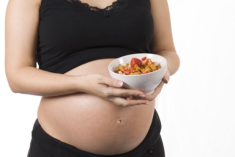 Mẹ bầu nên chú ý thói quen ăn uống khi bị đau dạ dày
