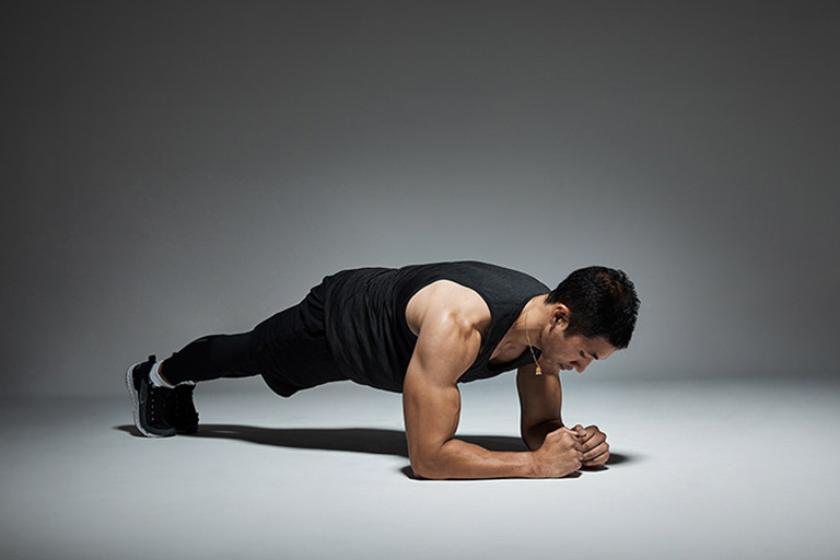 Bài tập Plank giúp tăng cường sinh lý nam hiệu quả