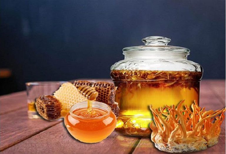 Đông trùng hạ thảo ngâm mật ong giúp tăng cường dưỡng chất