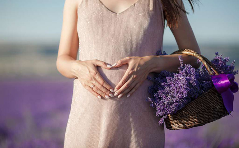 Nên làm gì khi bị viêm âm đạo khi mang thai 3 tháng đầu?