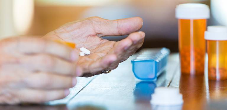 Thuốc giảm đau gây nghiện (opioids) 