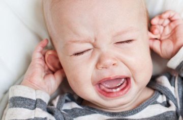 Nhận biết bệnh viêm tai giữa ở trẻ