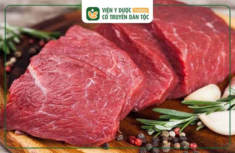Thịt đỏ như thịt bê, thịt cừu, thịt bò, thịt lợn có thể tăng nguy cơ lạc nội mạc tử cung.