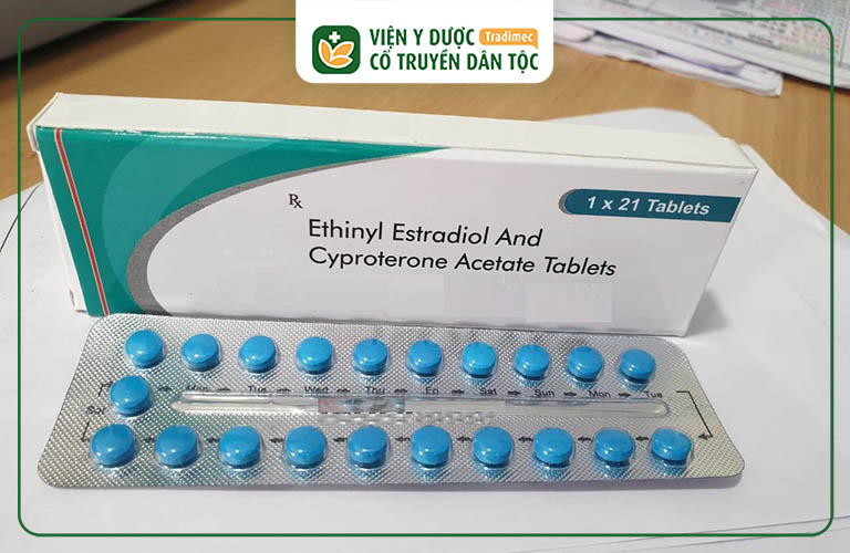 Ethinylestradiol được dùng trong tránh thai, điều chỉnh kinh nguyệt